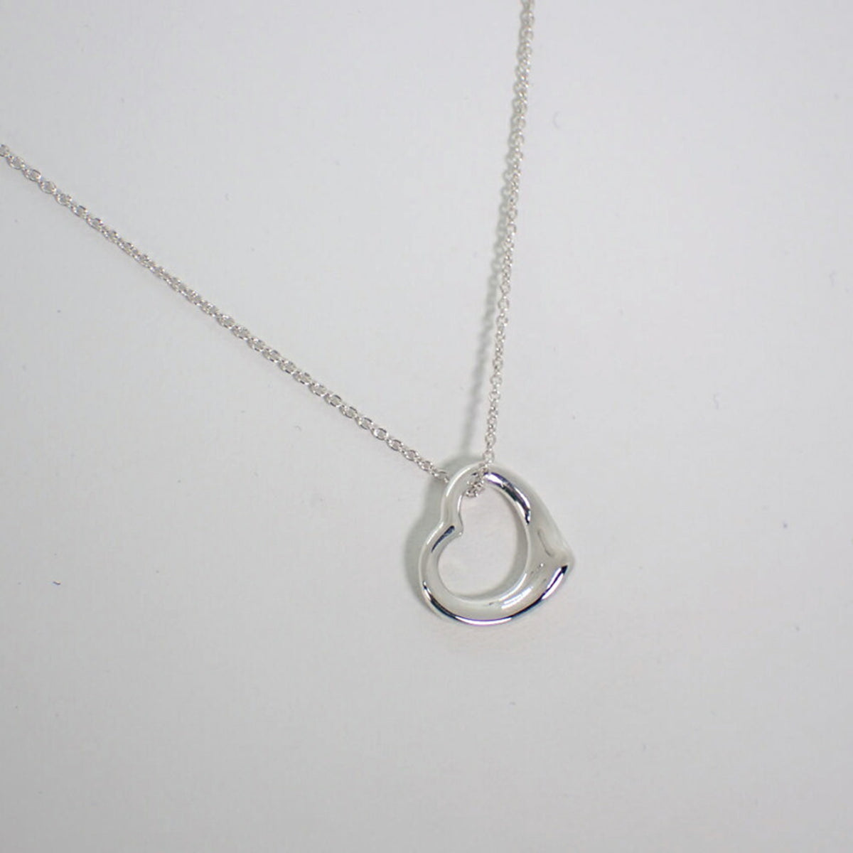 925 Open Heart Pendant Necklace Y98224