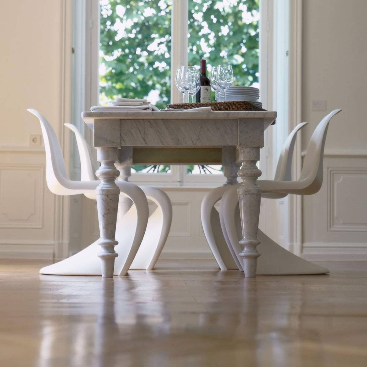 White Panton Chair K357332