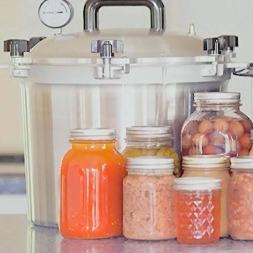 21.5 Quart Pressure Cooker Canner D38504