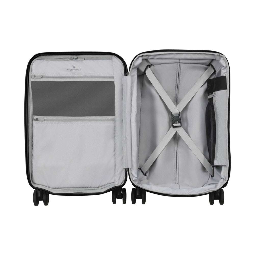 Frequent Flyer Hardside Carry on H7530