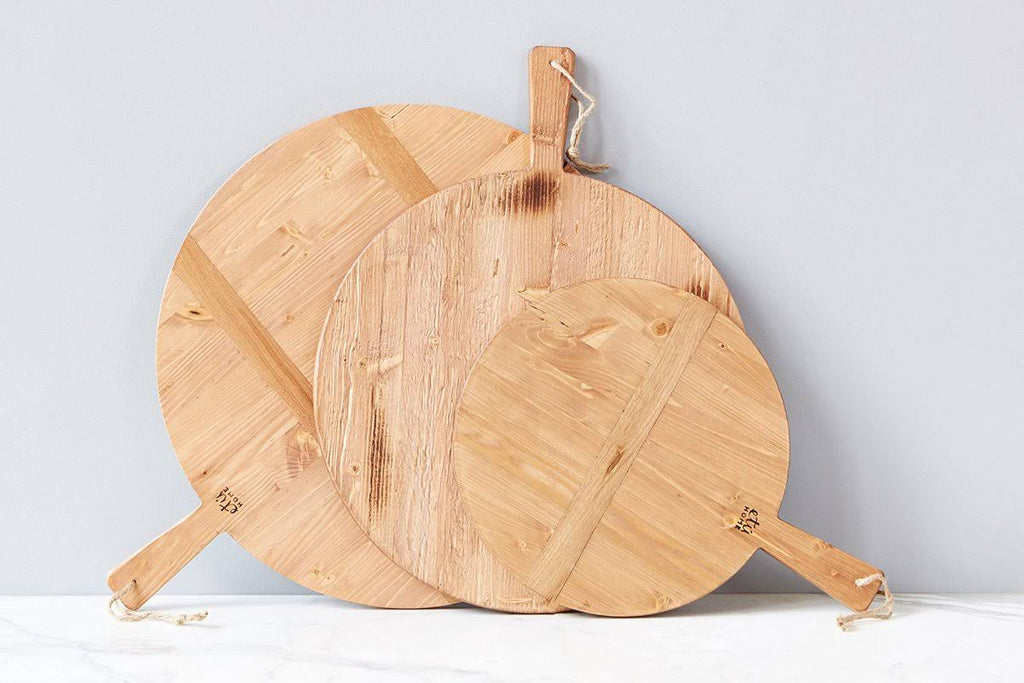 Pine Large Round Charcuterie Board, 23x22W Natural K689