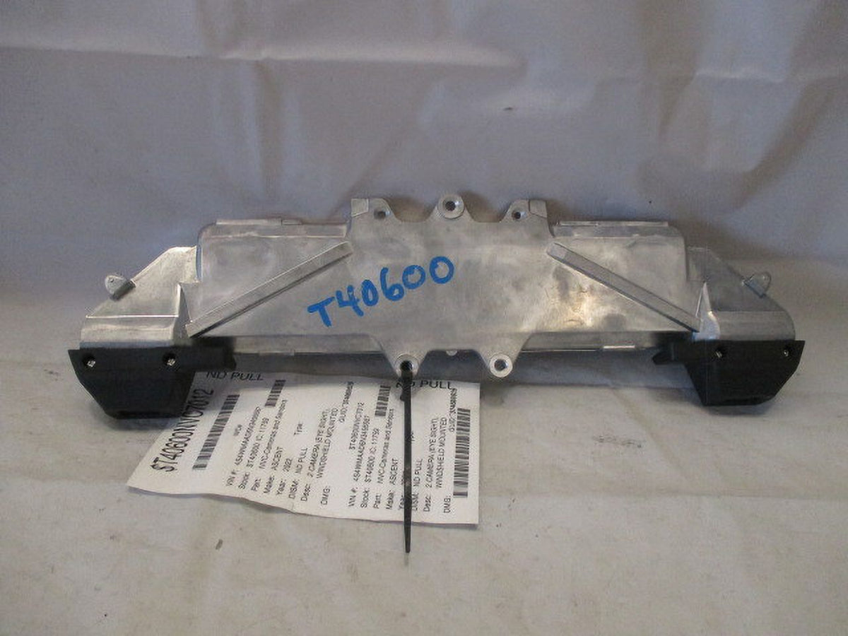 Front Camera Windshield Mount O8182