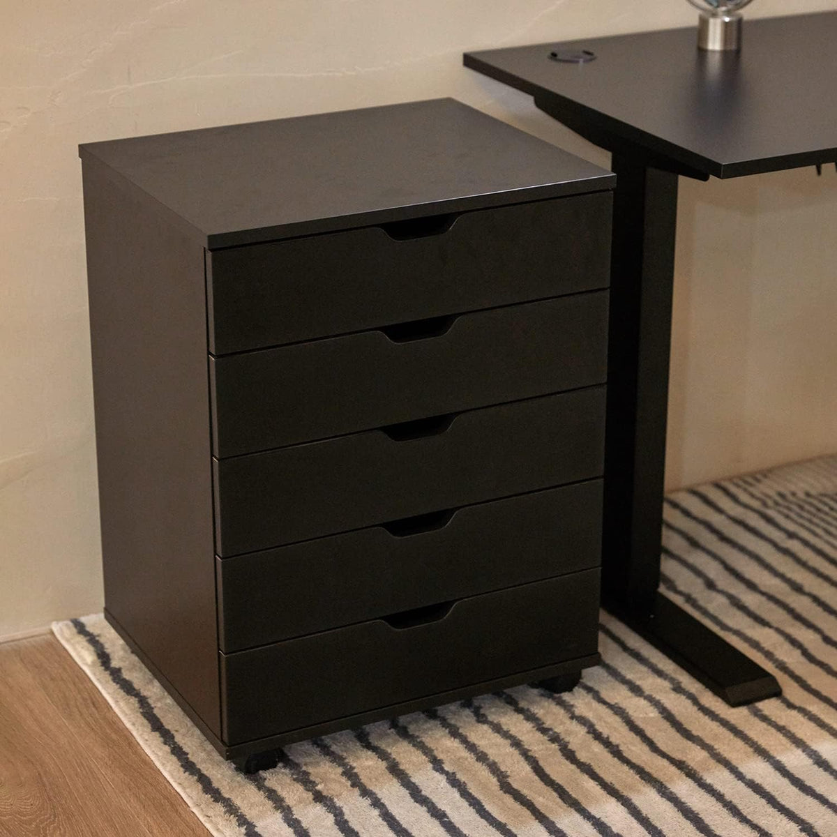 White 5 Drawer File Cabinet with Casters T59700