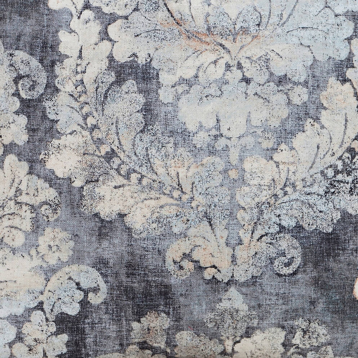 Distressed Damask Duvet and Shams D492424