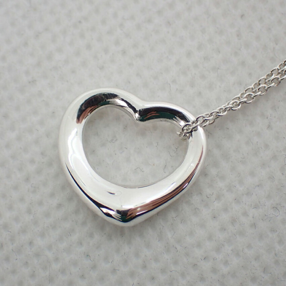 925 Open Heart Pendant Necklace Y98224