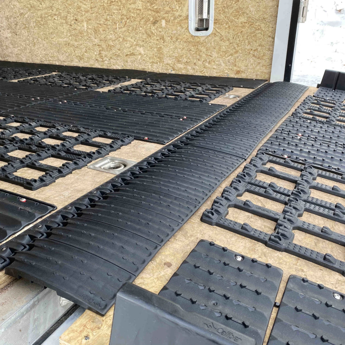 Trailer Ramp Edge Protection Track (2 Piece) Y609025