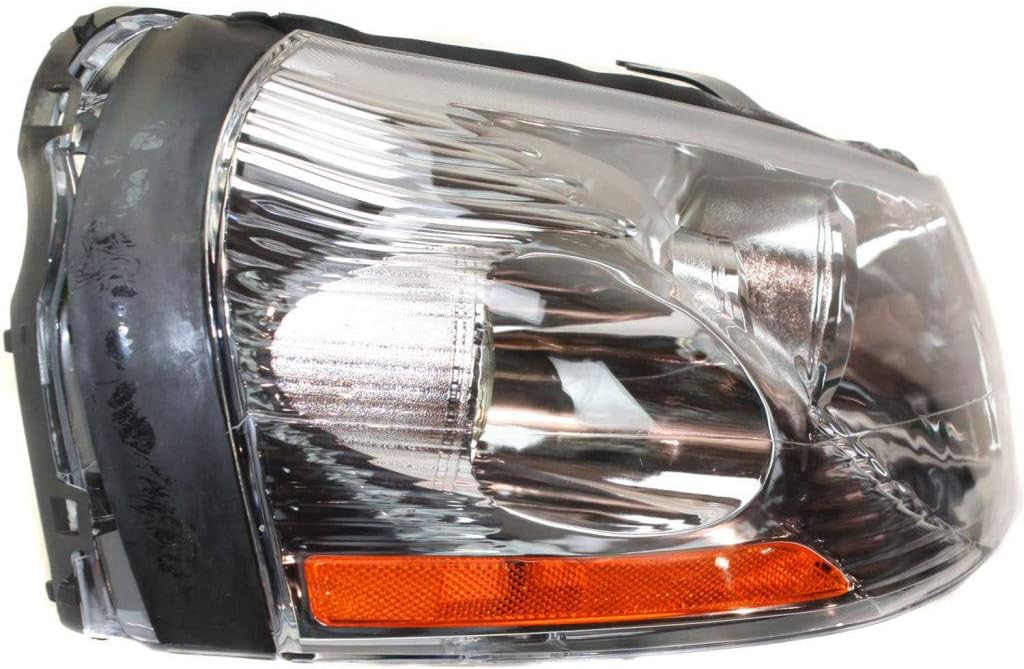 Saturn L300 Headlight 2004 2005 Pair Driver and Passenger Side M5476