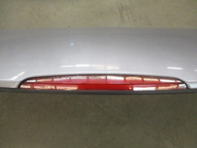 Pre-Owned Jeep Cherokee Rear Spoiler Wing with Brake Light Lamp D951