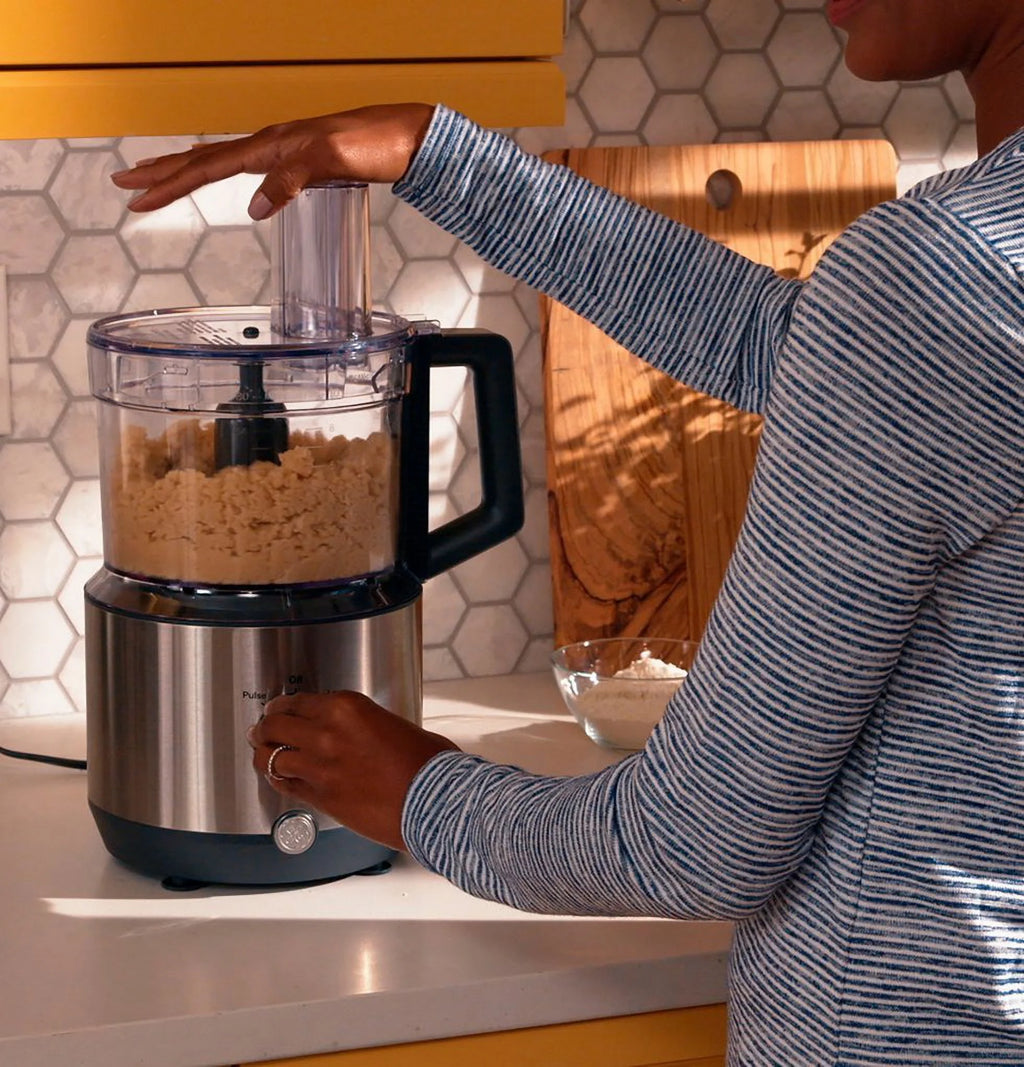 Stainless Steel 12-Cup Food Processor L703